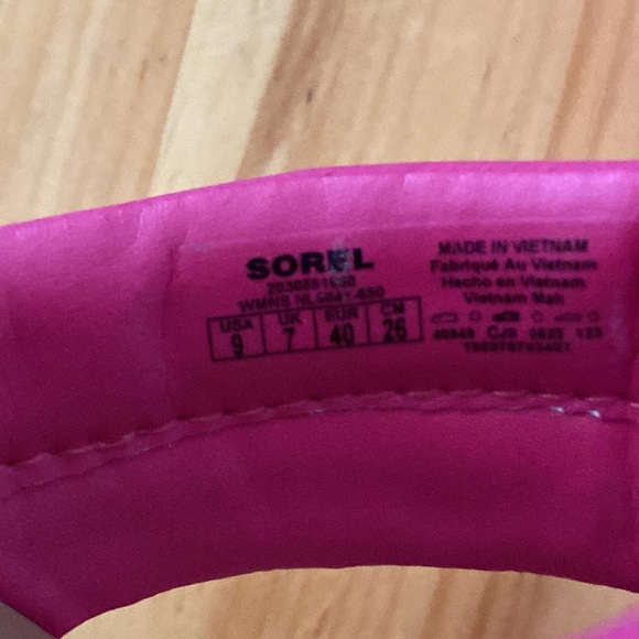 SOREL - Women’s Ella II Puff Slides - Size 9 - Picture 8 of 10